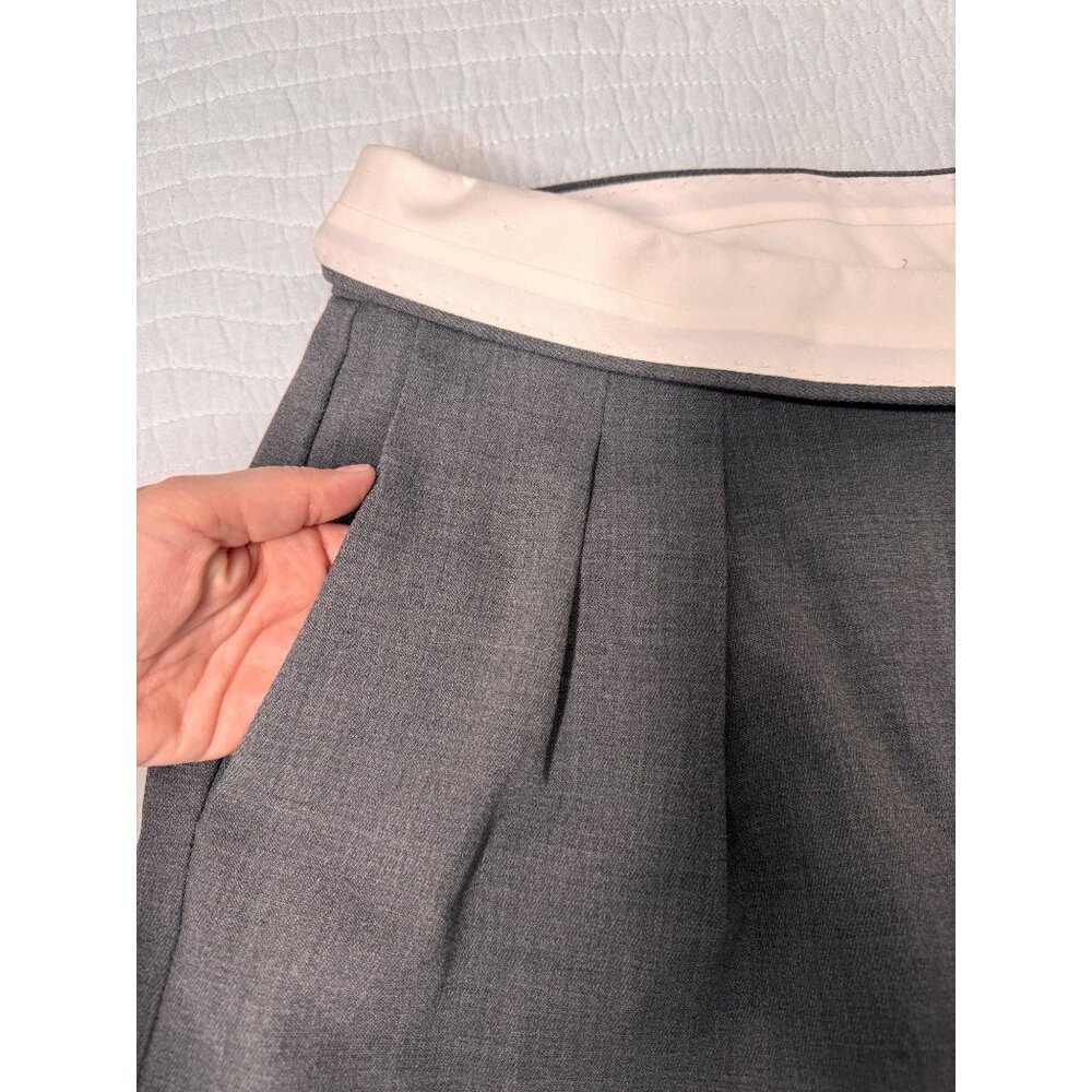 NWT Aritzia Babaton Bureau Grey Fold Over Shorts Woman’s SZ 8 - Picture 6 of 12